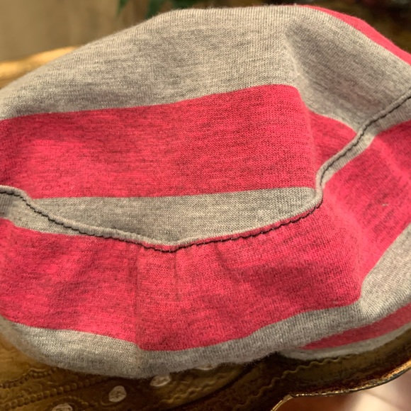 Hello Kitty Cap - Picture 2 of 2